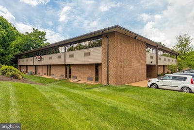 /international/us/5641-burke-centre-burke-va-110089910810/