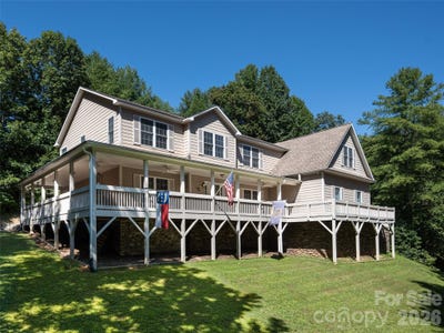 /international/us/273-cross-creek-drive-marion-nc-110110236010/