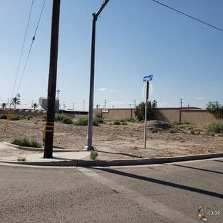/international/us/713-e-main-8th-st-imperial-ca-110052369726/