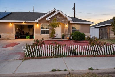 /international/us/1219-elm-ave-midland-tx-110120579093/