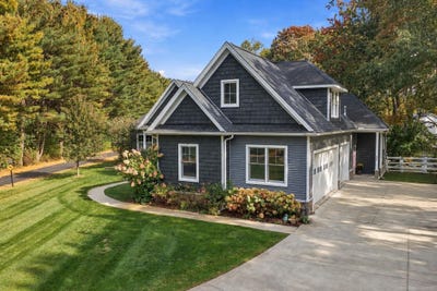 /international/us/3905-s-lakeshore-road-lexington-mi-110120532187/