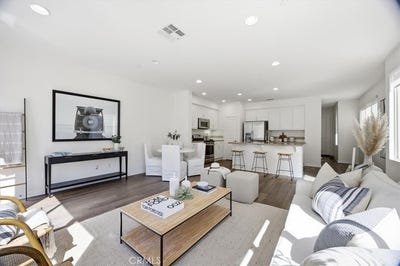 /international/us/12921-union-avenue-hawthorne-ca-110106567388/