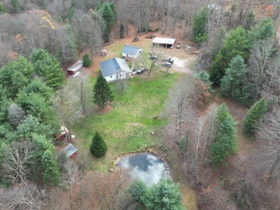 /international/us/1650-get-out-run-road-rock-cave-wv-110098880647/
