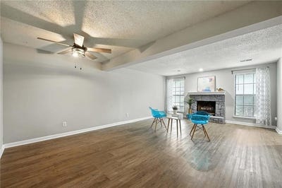 /international/us/12704-w-110th-terrace-overland-park-ks-110100679066/