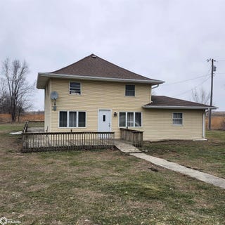 /international/us/500-w-king-st-bradgate-ia-110104784167/