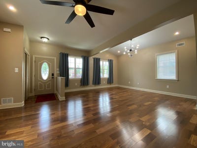 /international/us/9-southeast-boulevard-newfield-nj-110093659495/