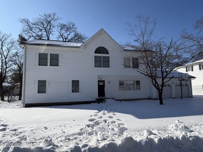 /international/us/534-apple-drive-oakhurst-nj-110105979090/