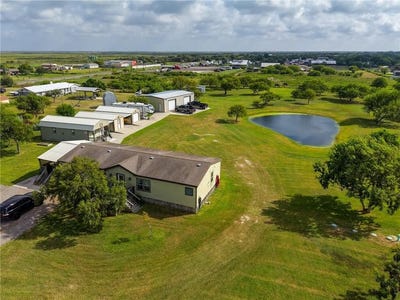 /international/us/2388-cr-1810-aransas-pass-tx-110119621246/