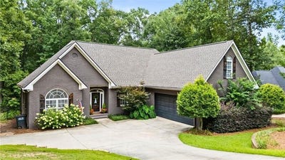 /international/us/3714-hamilton-road-opelika-al-110101190969/