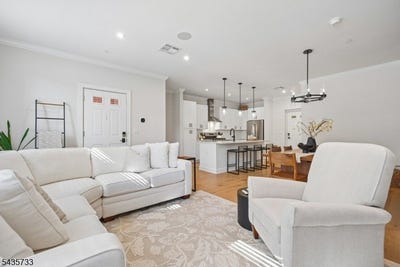 /international/us/9-farrand-st-bloomfield-twp-nj-110109010110/