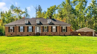 /international/us/1125-adams-ridge-road-walnut-cove-nc-110110422700/