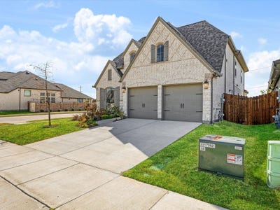 /international/us/2303-butler-avenue-fate-tx-110110351781/