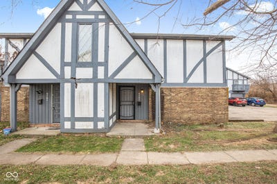 /international/us/9792-kingscross-court-indianapolis-in-110104293038/