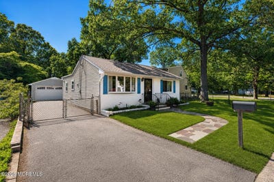 /international/us/834-rodgers-street-lanoka-harbor-nj-110108424558/