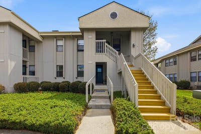/international/us/2305-abbey-circle-asheville-nc-110108439671/