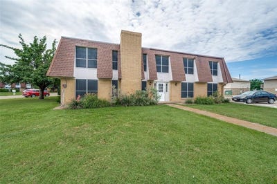 /international/us/3211-fallmeadow-street-denton-tx-110100728989/