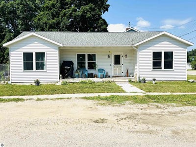 /international/us/208-russell-street-lake-city-mi-110100681675/?lang=zh-cn