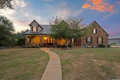 /international/us/1015-provence-place-new-braunfels-tx-110120003371/