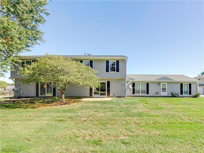 /international/us/4927-friar-road-stow-oh-110120416784/