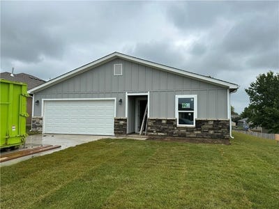 /international/us/2133-brook-ridge-circle-tonganoxie-ks-110099797730/
