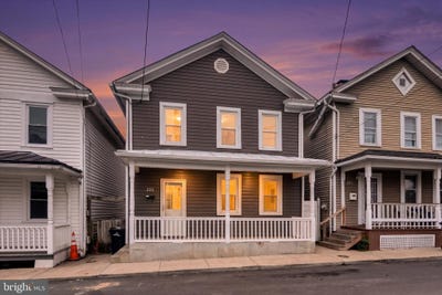 /international/us/323-fairview-avenue-winchester-va-110108682999/