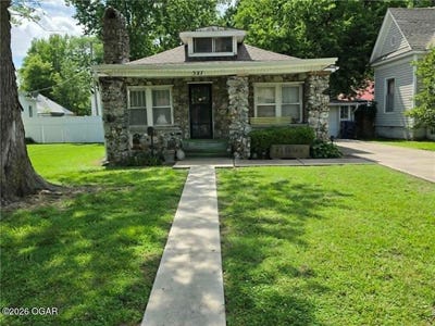 /international/us/527-s-kansas-avenue-columbus-ks-110108468970/
