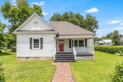 /international/us/1-w-10th-street-chickamauga-ga-110100346348/