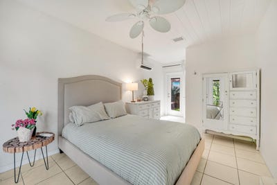 /international/us/1236-ne-13th-avenue-fort-lauderdale-fl-110108234998/