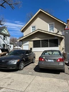 /international/us/130-baldwin-avenue-pontiac-mi-110091533940/