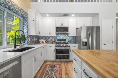 /international/us/17121-village-glen-rd-pflugerville-tx-110101296106/