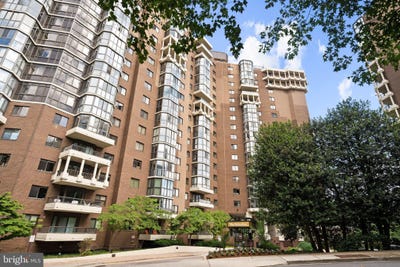 /international/us/1600-n-oak-street-arlington-va-110108468240/