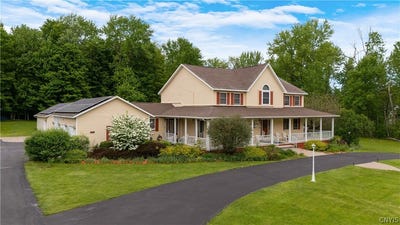 /international/us/8785-dinglehole-road-baldwinsville-ny-110108423159/