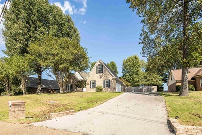 /international/us/226-thomas-ter-atoka-tn-110110324444/