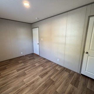 /international/us/27-crestwood-drive-middletown-in-110102219168/