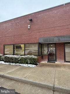 /international/us/21690-red-rum-drive-ashburn-va-110106846483/