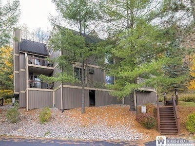 /international/us/4483-old-road-camelot-french-creek-ny-110101037549/