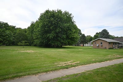 /international/us/285-n-mitchell-street-braidwood-il-110108440528/
