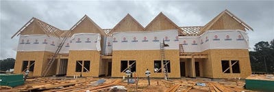 /international/us/2908-bennett-lane-auburn-al-110109429203/