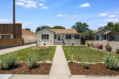 /international/us/2518-w-c-st-torrington-wy-110100586656/