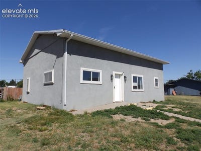 /international/us/125-e-3rd-s-street-cheyenne-wells-co-110108975899/