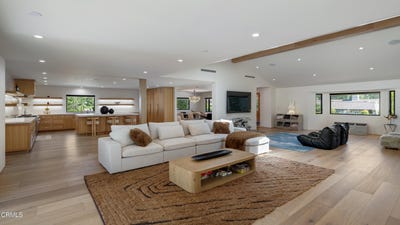 /international/us/2137-lyans-drive-la-canada-flintridge-ca-110108919403/