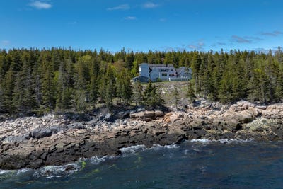 /international/us/360-red-point-road-swans-island-me-110119663987/