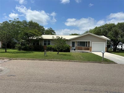 /international/us/406-s-williams-street-hamilton-tx-110107378012/