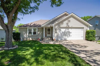 /international/us/5005-nw-nantucket-drive-blue-springs-mo-110107572161/
