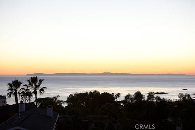 /international/us/464-bent-street-laguna-beach-ca-110109010042/