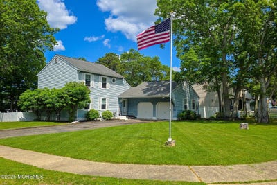 /international/us/1-lafayette-court-barnegat-nj-110100068413/