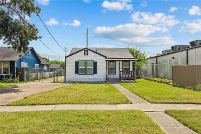 /international/us/1222-18th-street-corpus-christi-tx-110109183203/