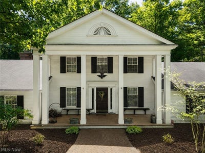 /international/us/10124-barr-road-brecksville-oh-110108750031/