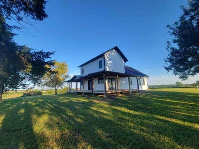 /international/us/3271-190th-st-ainsworth-ia-110119959130/