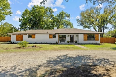 /international/us/412-n-pearson-street-godley-tx-110106757432/